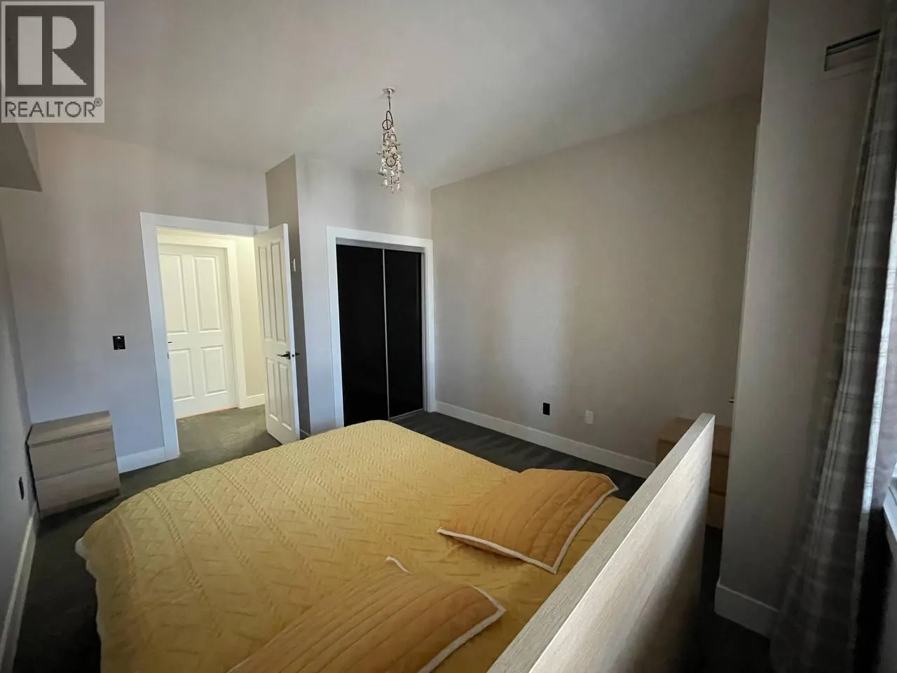 2532 Shoreline Drive Unit# 301