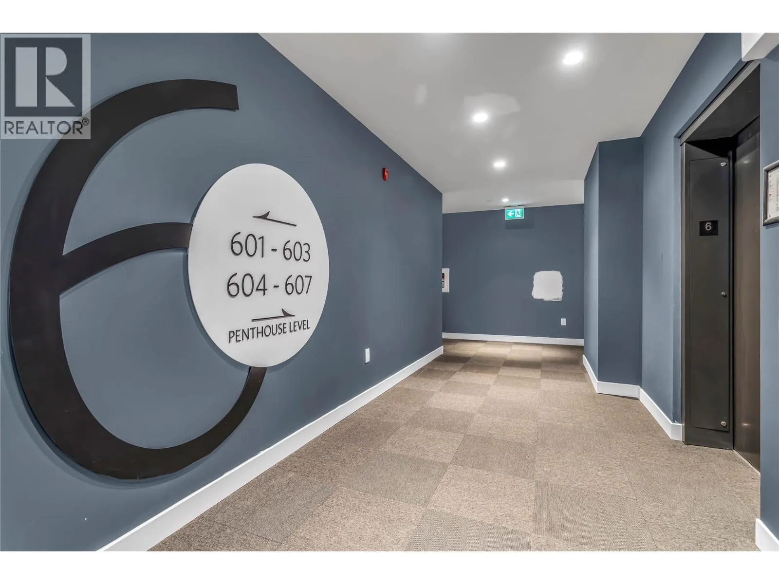 3409 Lakeshore Road Unit# PH S607