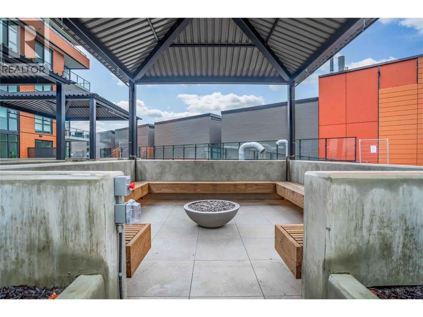 3409 Lakeshore Road Unit# PH S607
