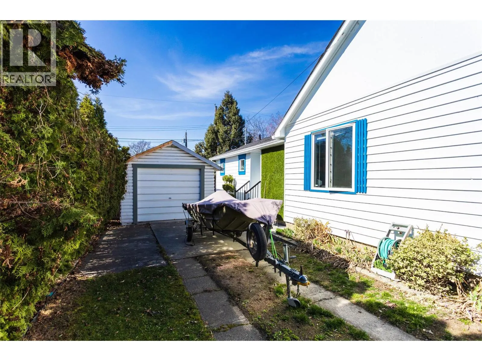 2422 Richter Street