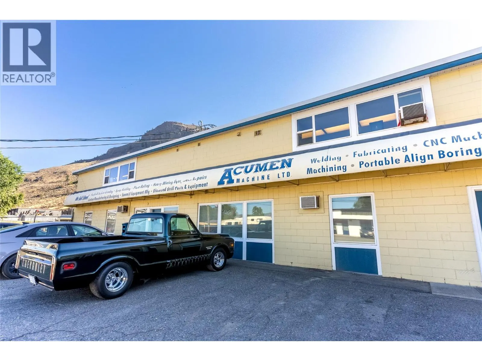 733 TAGISH Street