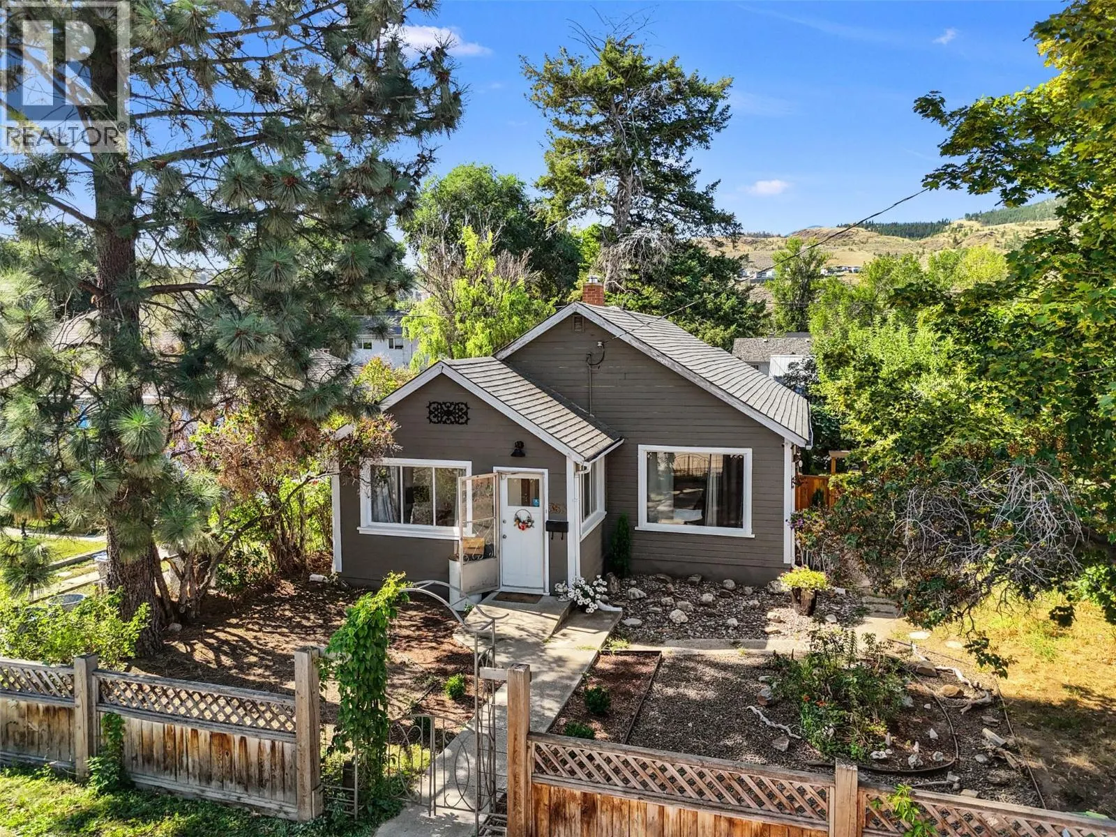 363 CAMPBELL Avenue