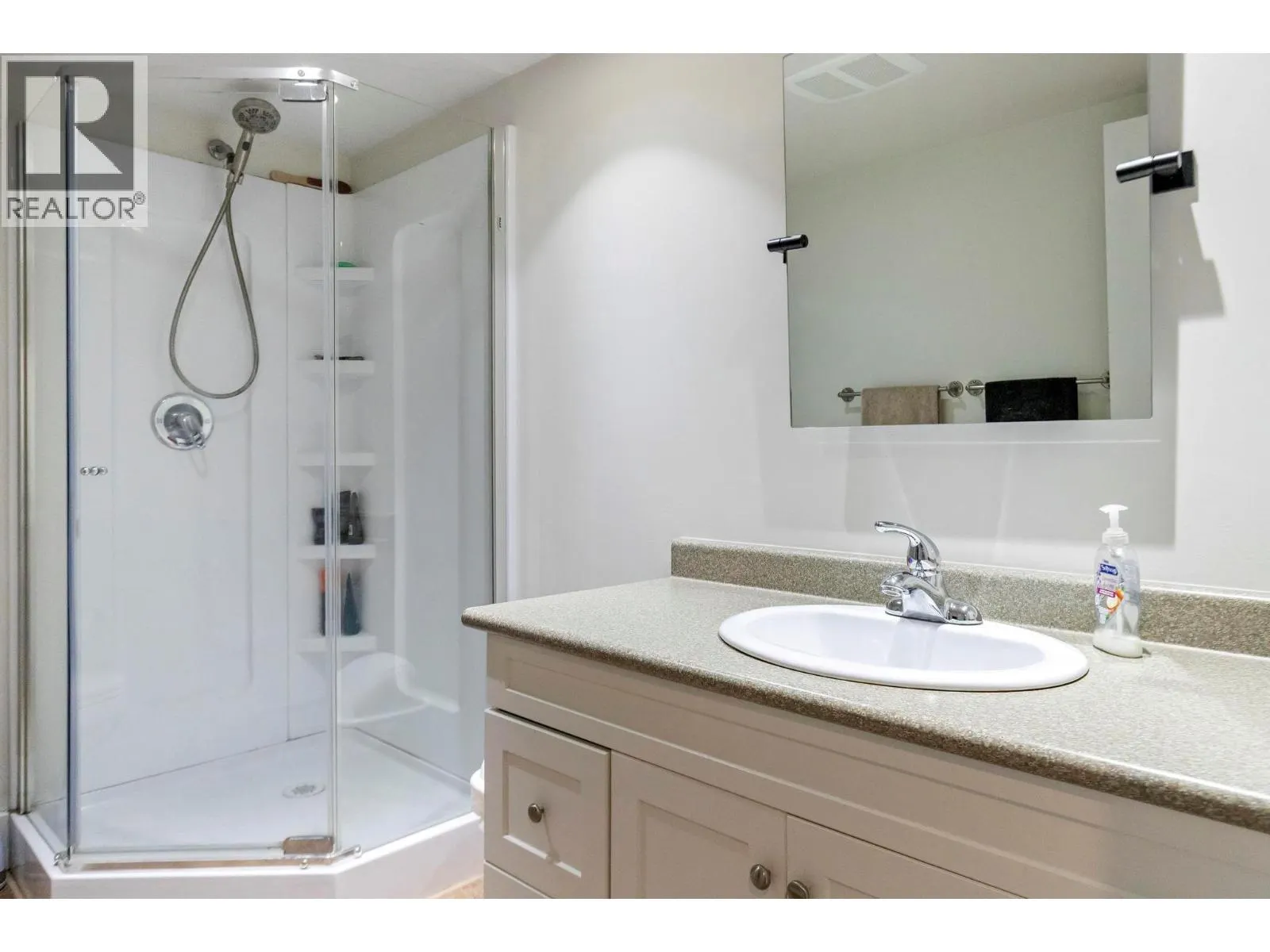 2220 Shannon Ridge Drive Unit# 109