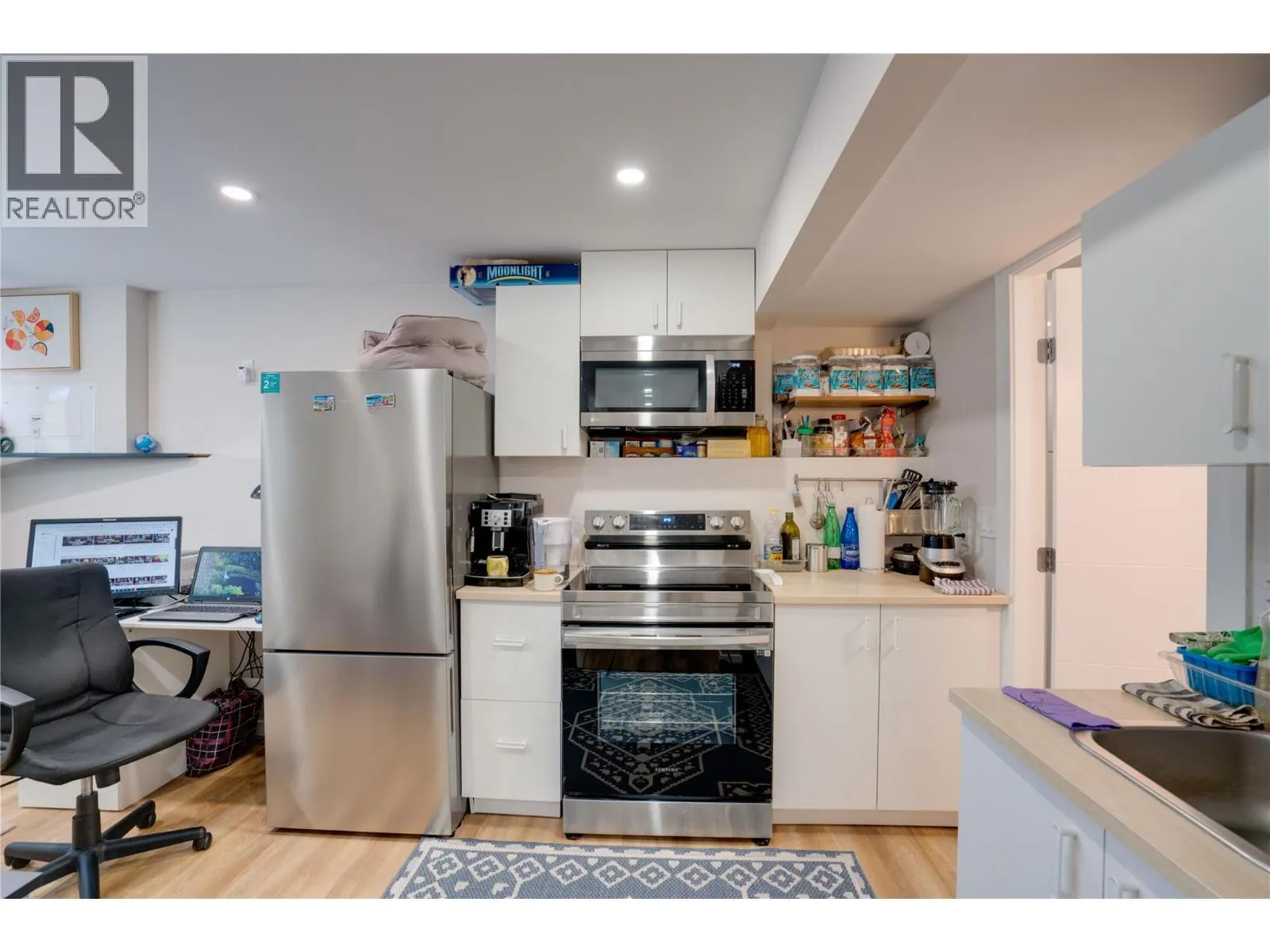 1802 43 Street