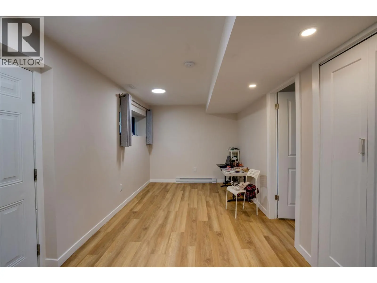 1802 43 Street