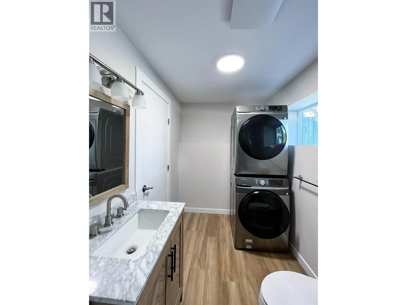 1802 43 Street