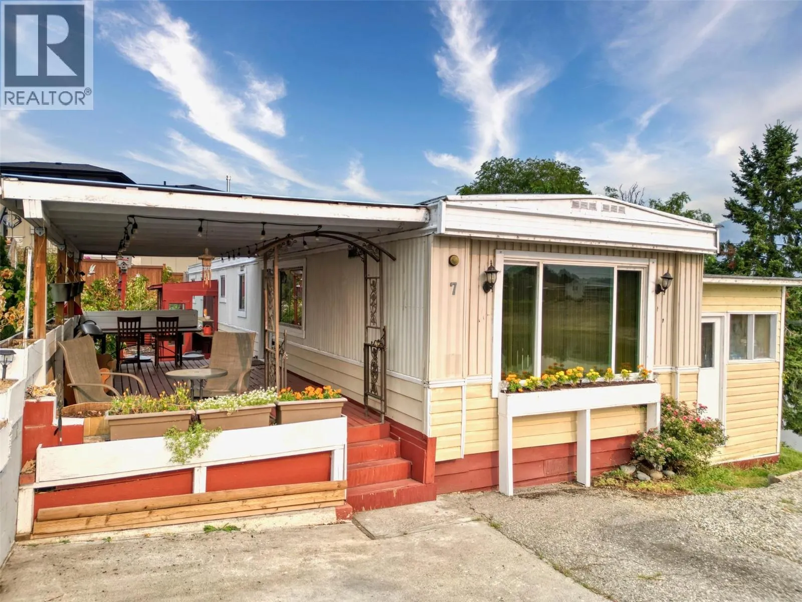 9106 Main Street Street Unit# 7