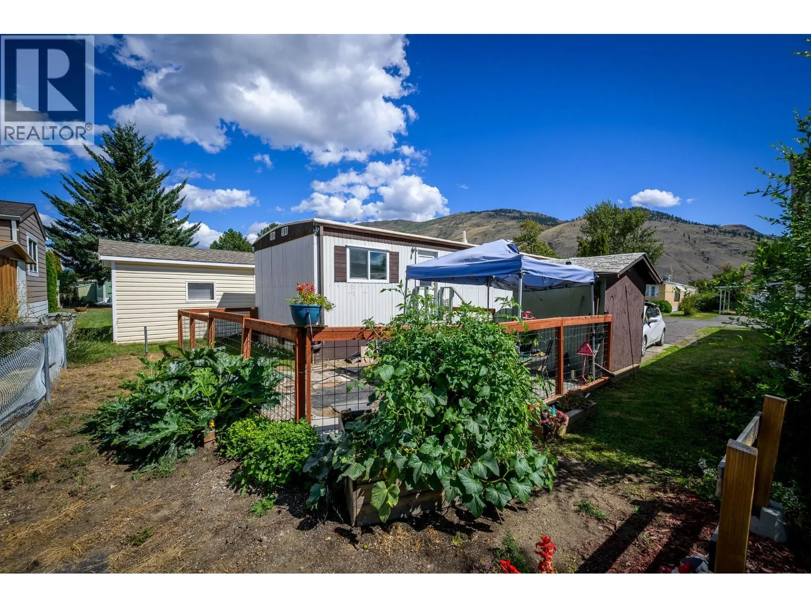 2400 OAKDALE Way Unit# 23
