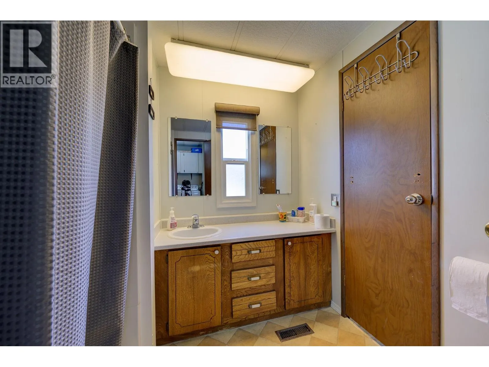 2400 OAKDALE Way Unit# 23