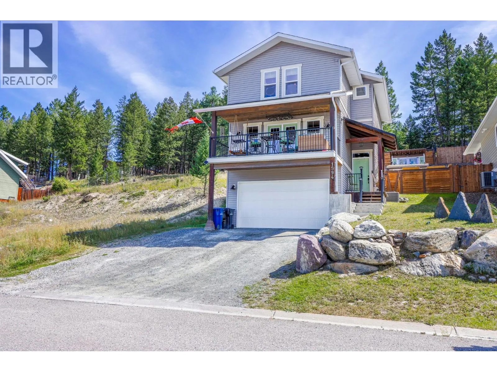 1594 MT FISHER Crescent