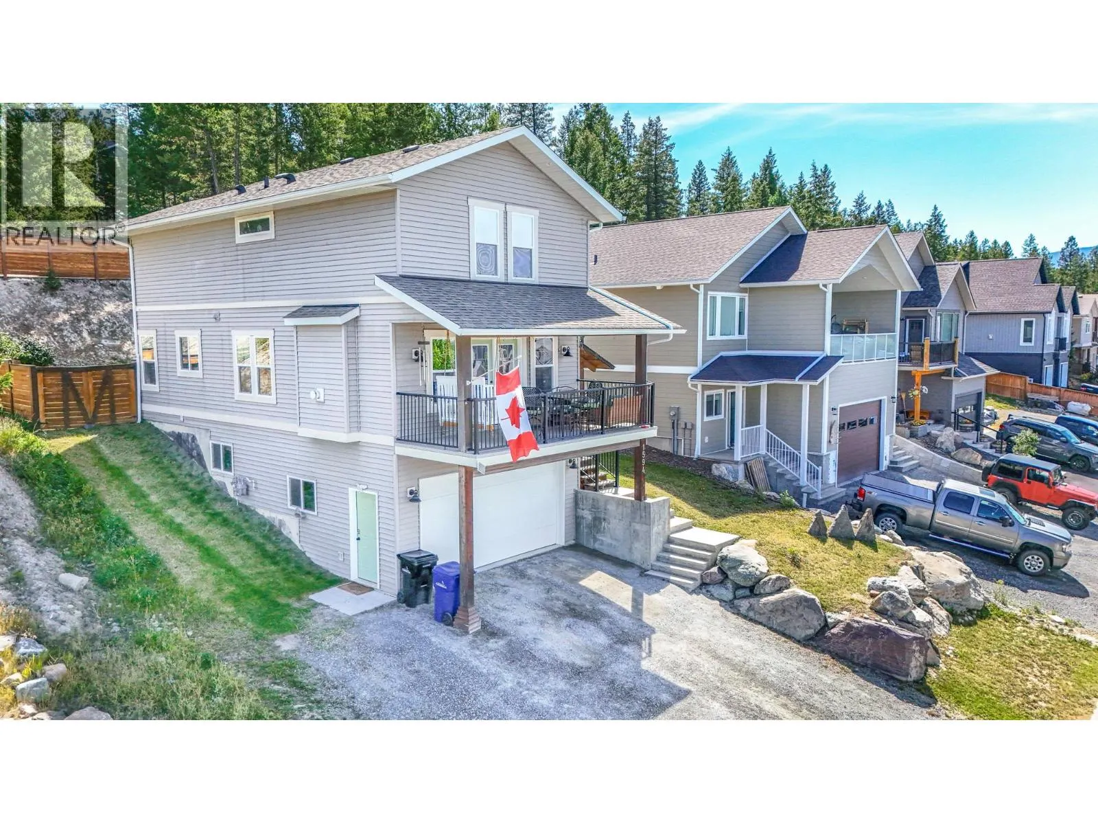 1594 MT FISHER Crescent