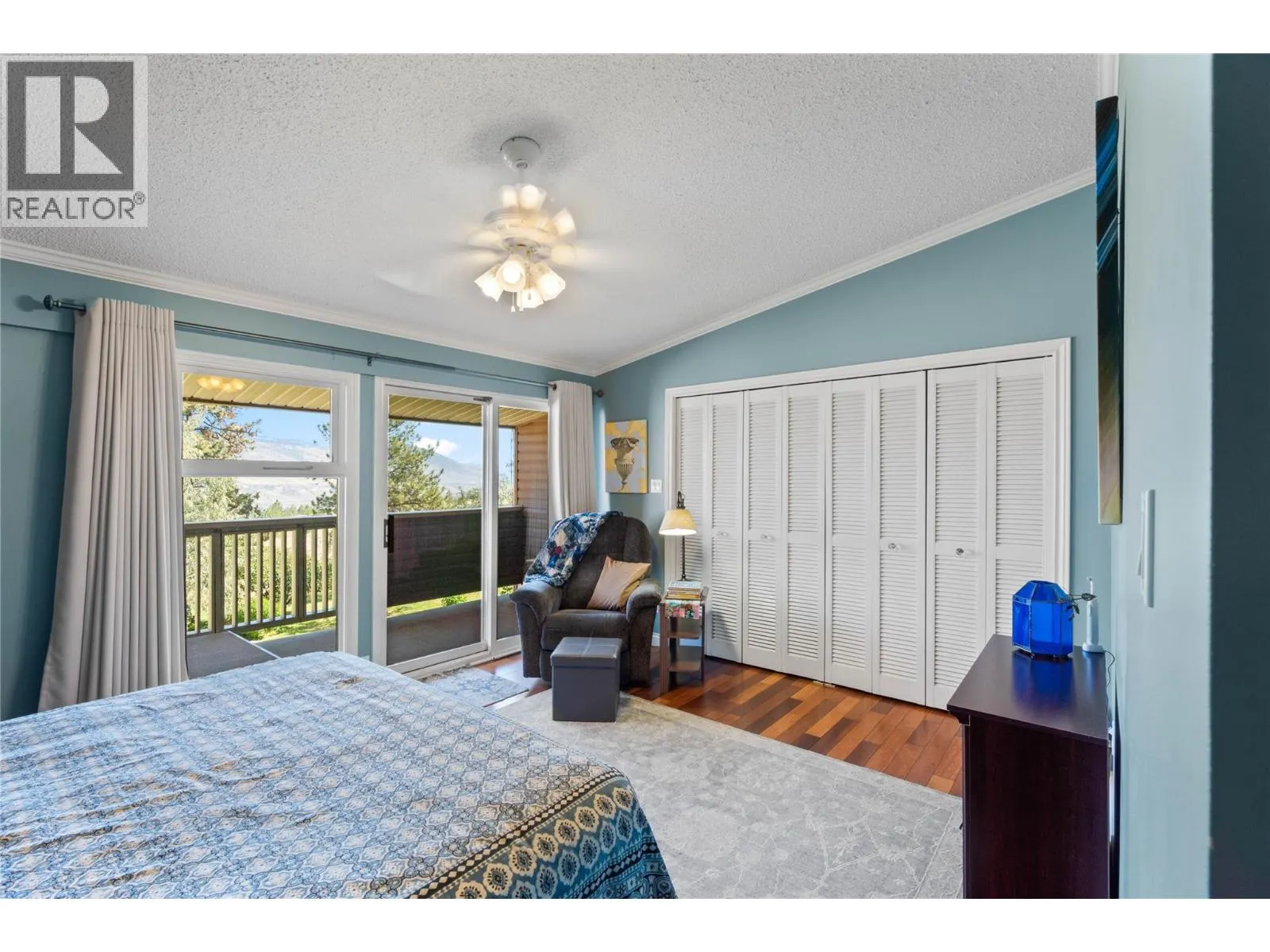 1555 Summit Drive Unit# 12