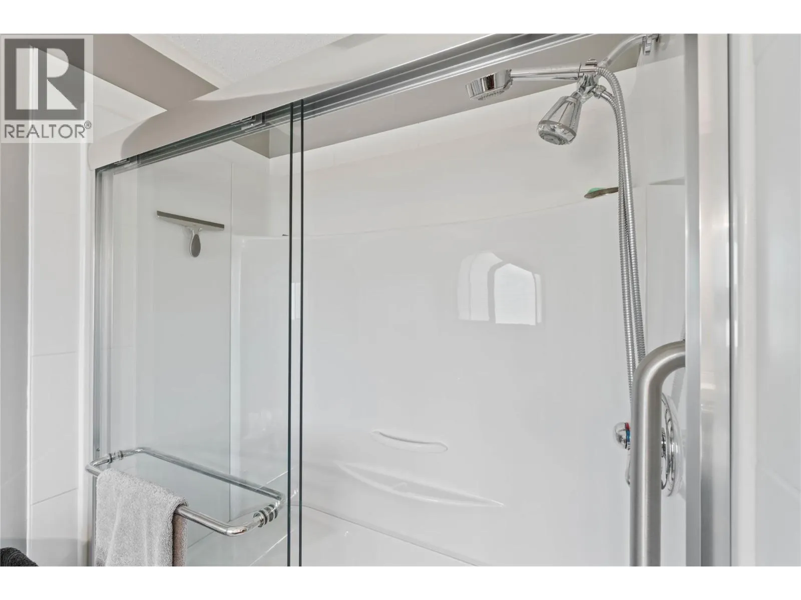 1555 Summit Drive Unit# 12