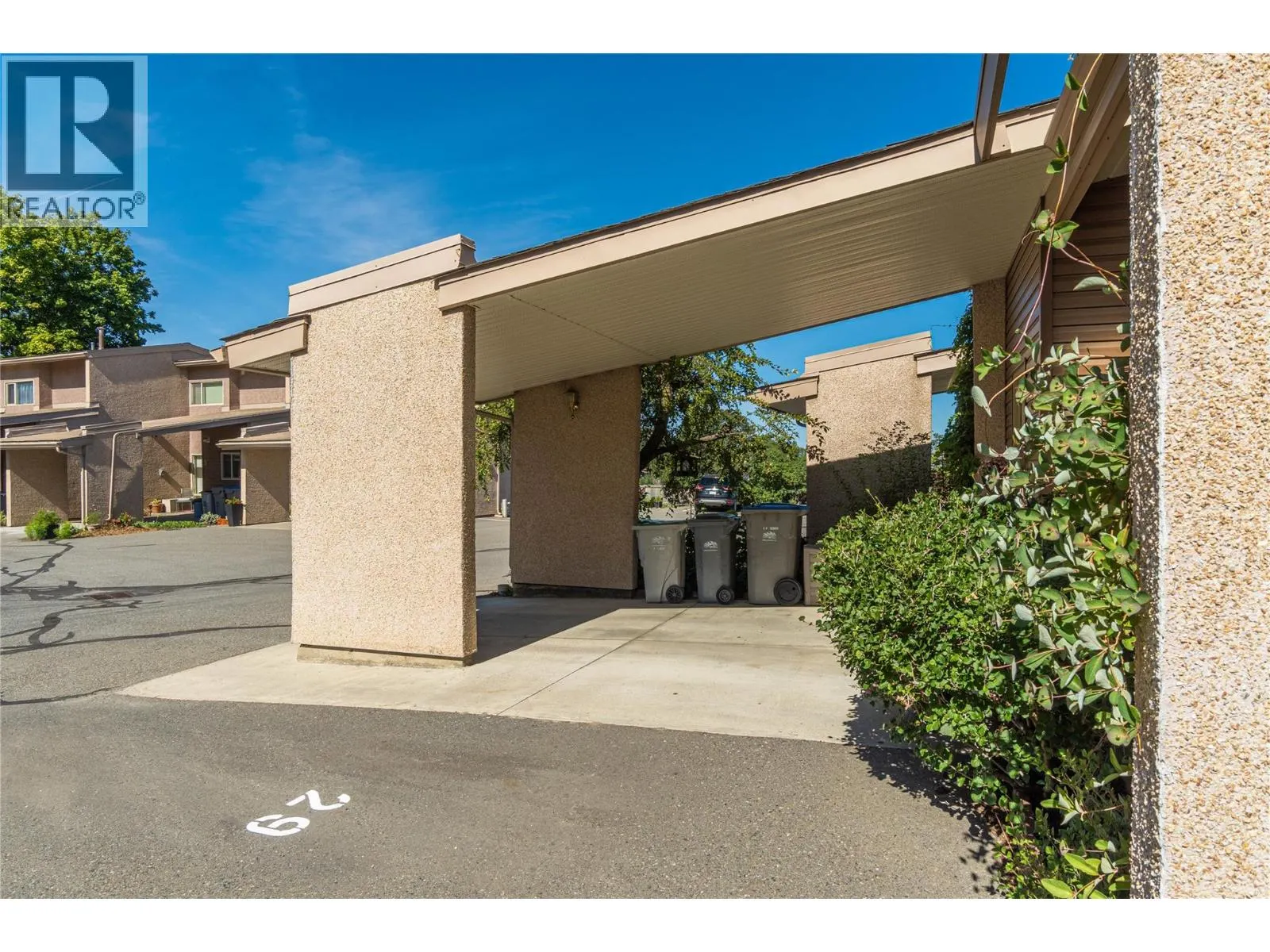 1555 Summit Drive Unit# 12