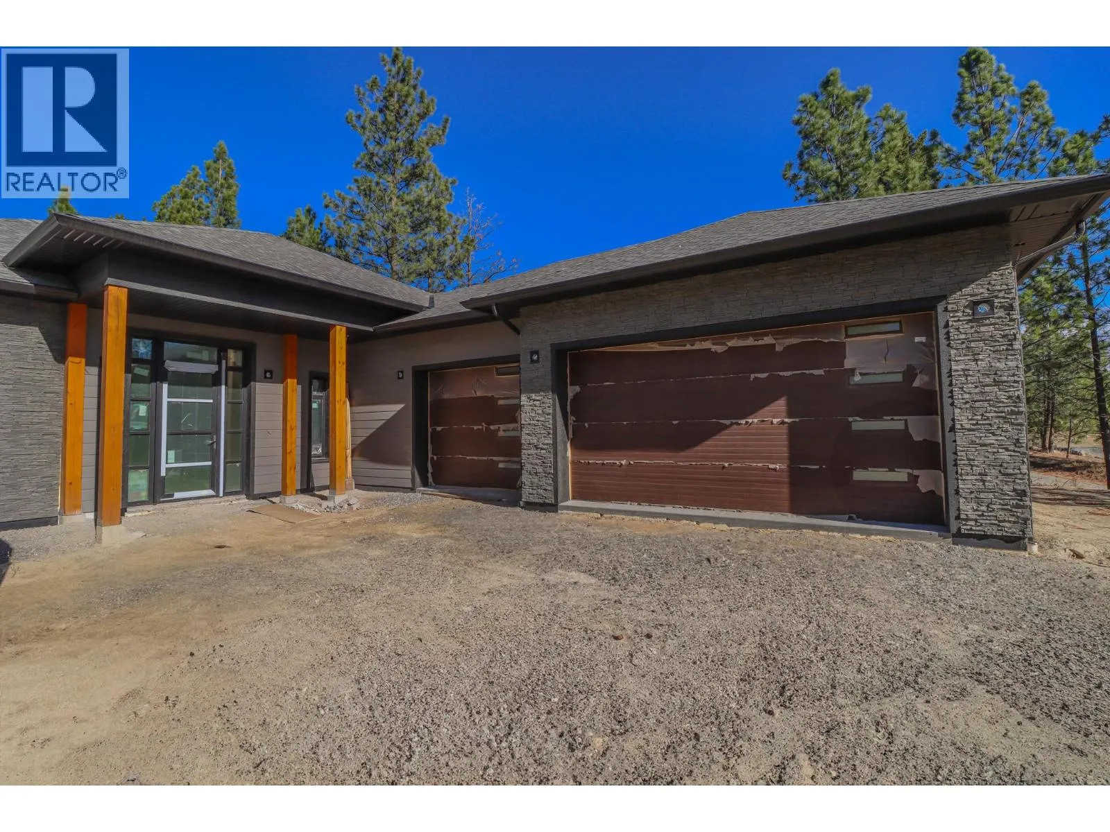 113 CORRAL Boulevard