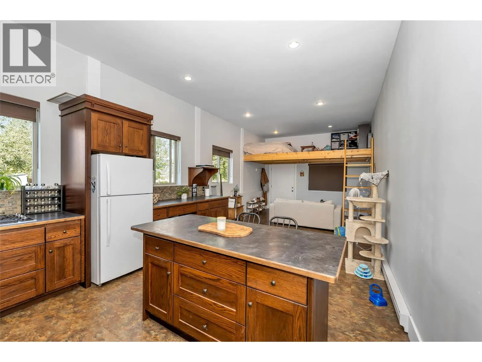 211 Pleasant Valley Cross Road