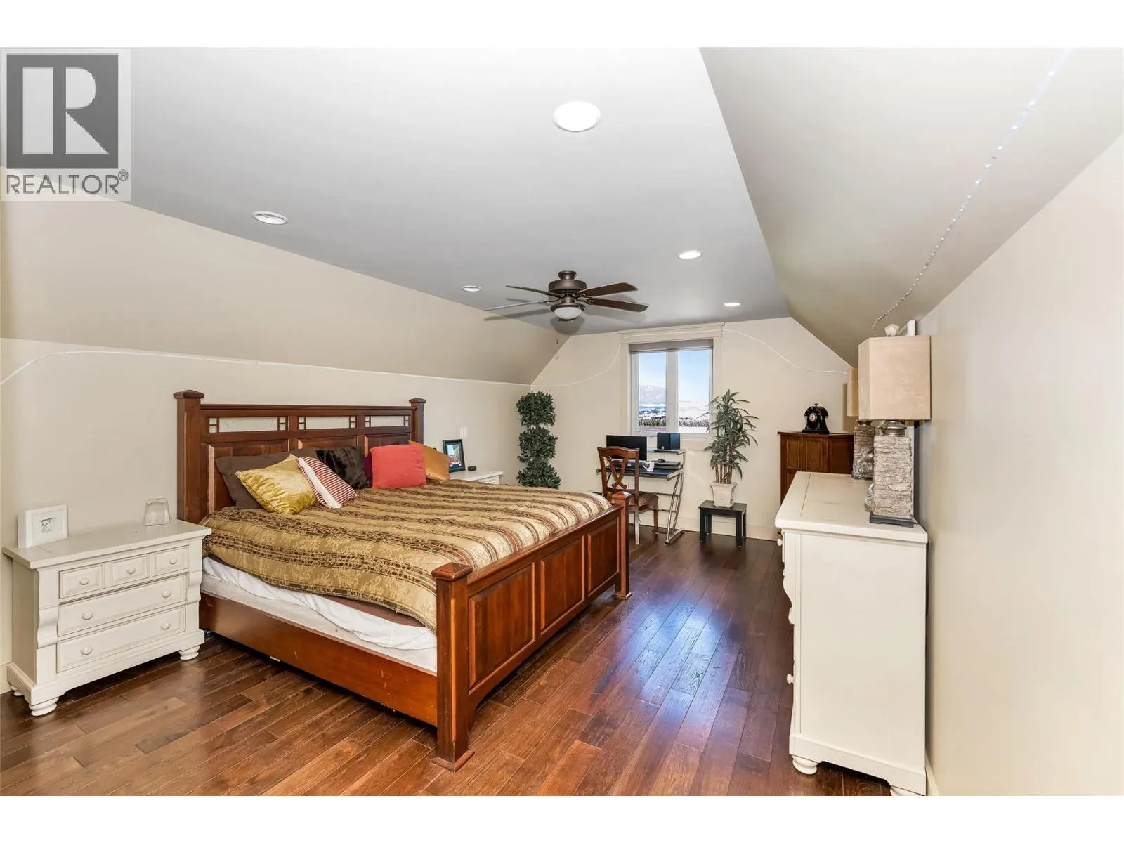 211 Pleasant Valley Cross Road