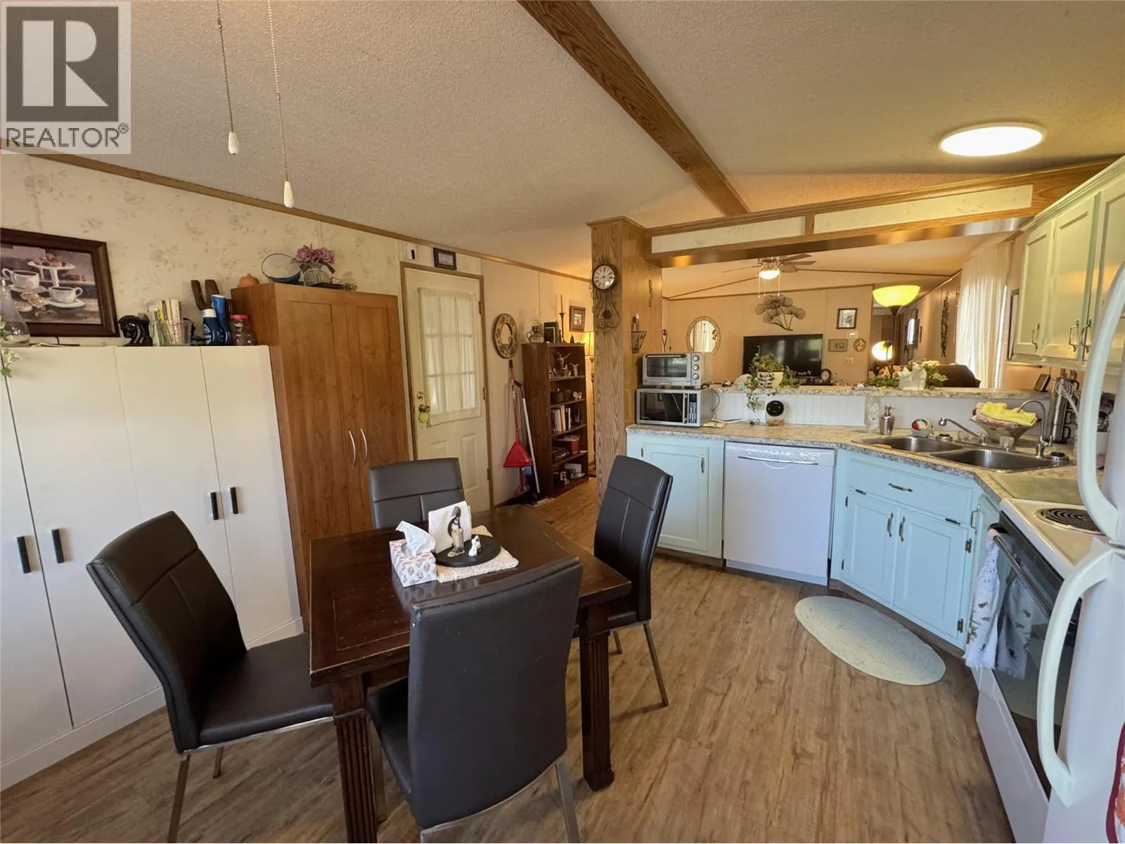 1401 Nicola Avenue Unit# 115