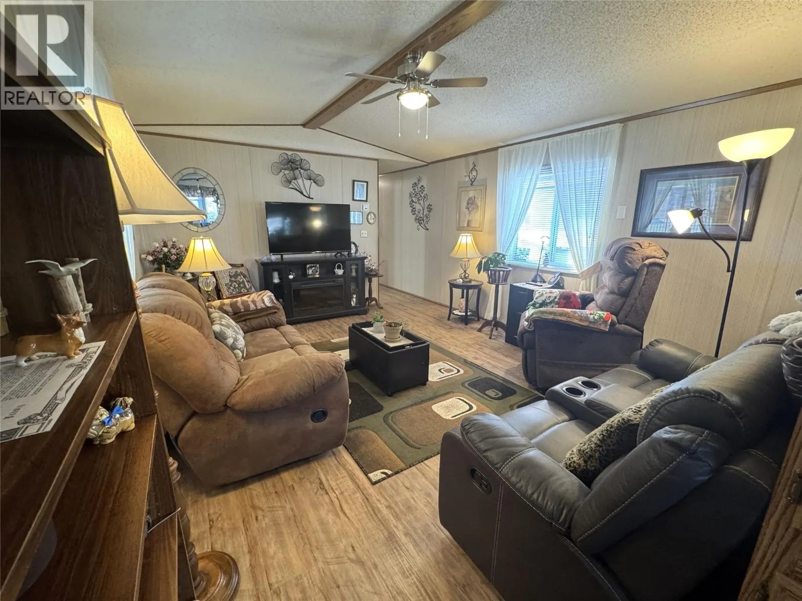 1401 Nicola Avenue Unit# 115