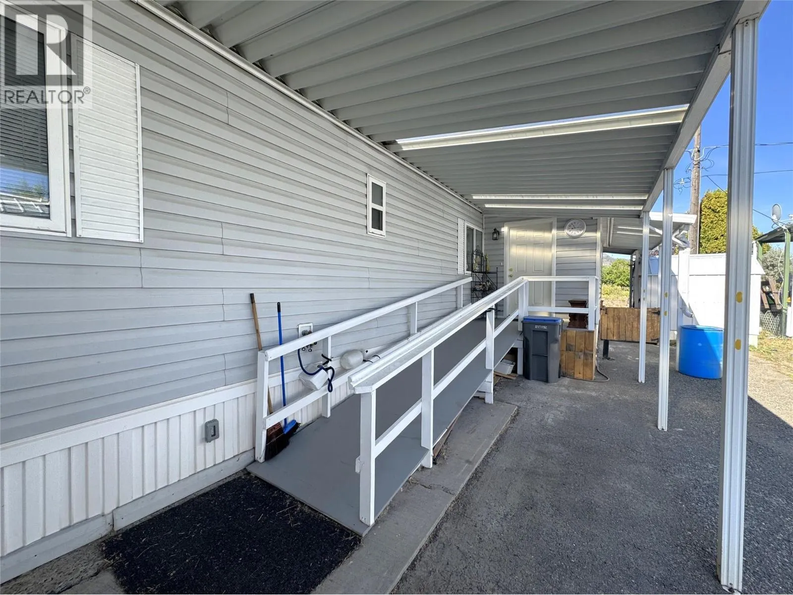 1401 Nicola Avenue Unit# 115