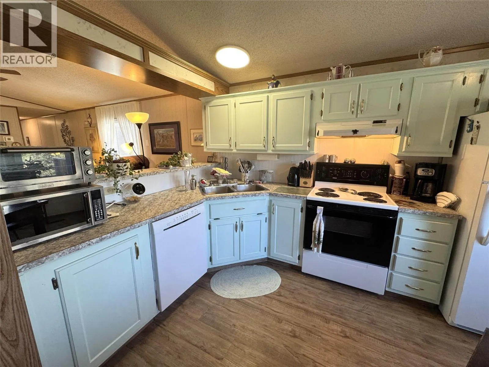 1401 Nicola Avenue Unit# 115