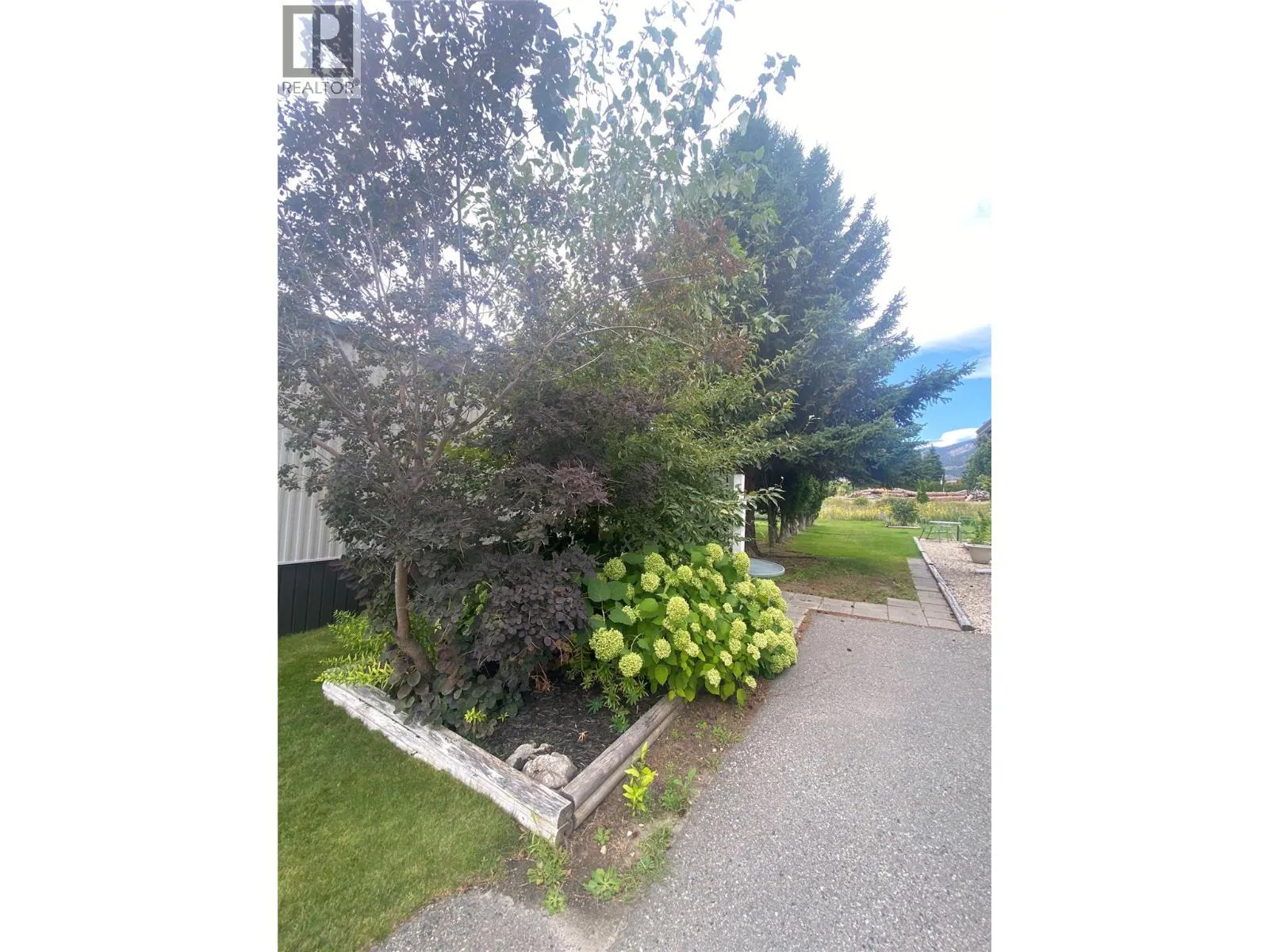 1929 97 Highway S Unit# 64