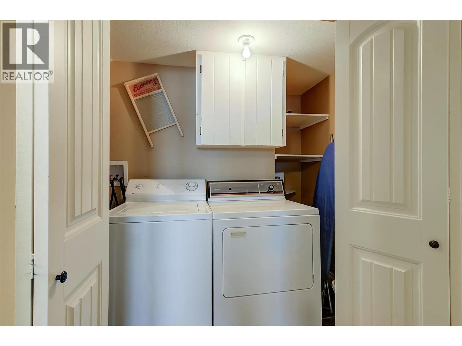 683 Westside Road S