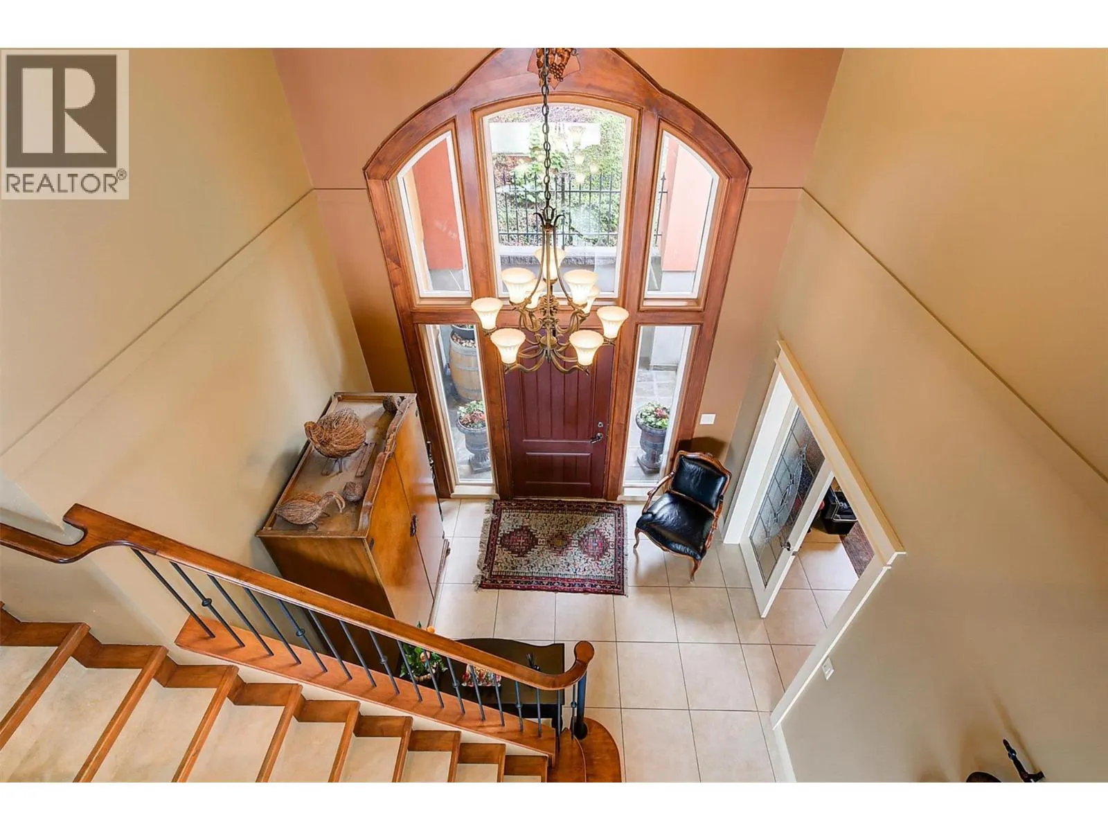 683 Westside Road S