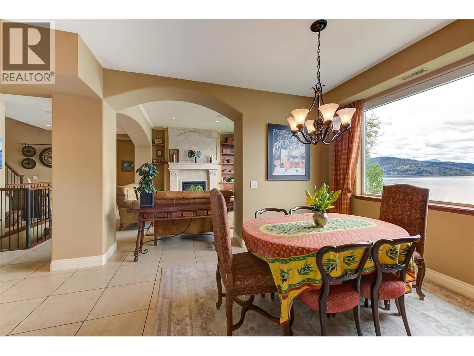 683 Westside Road S
