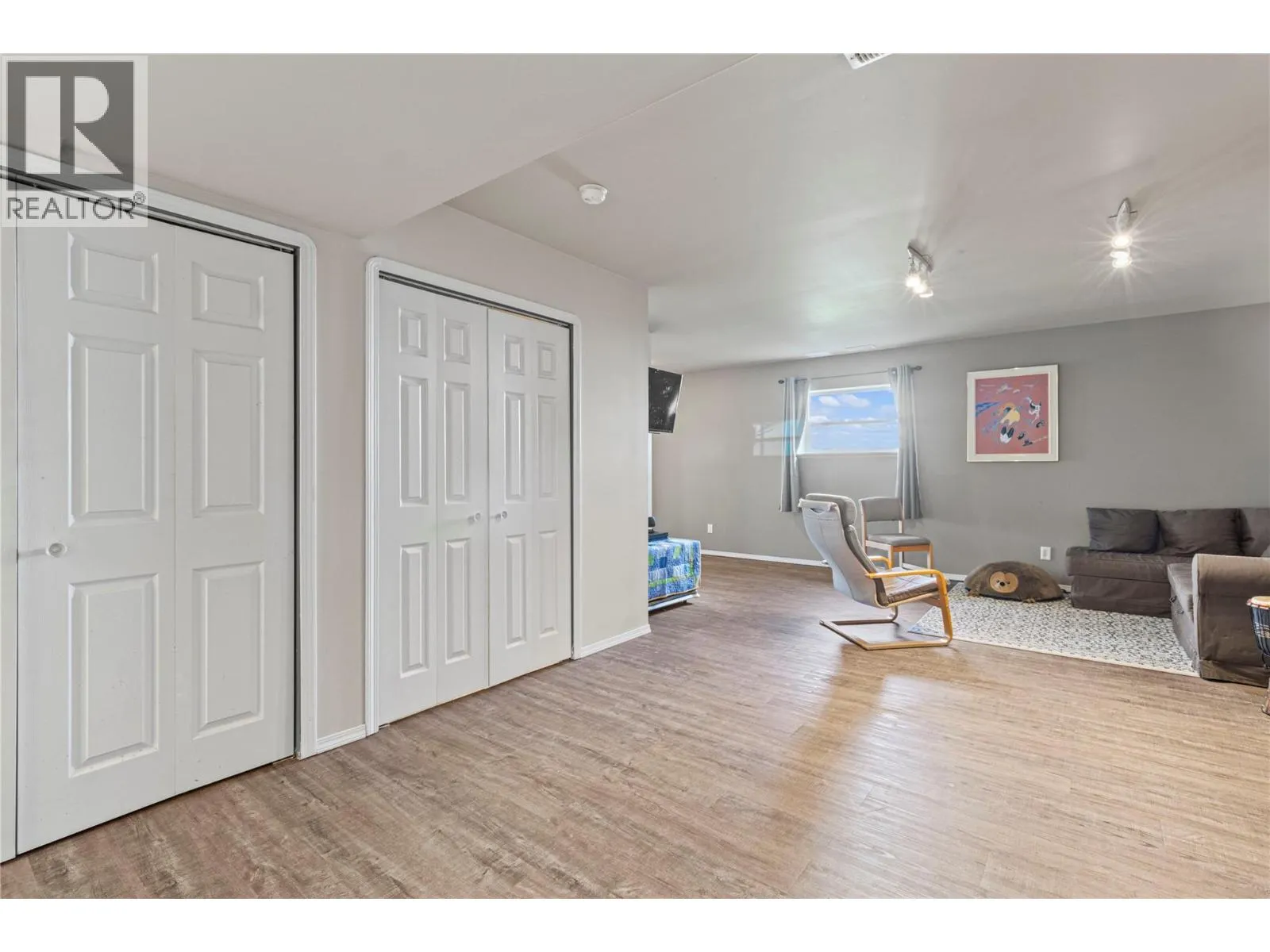 2500 4th Avenue SE