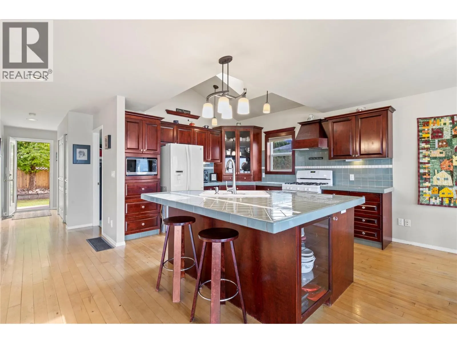 2500 4th Avenue SE