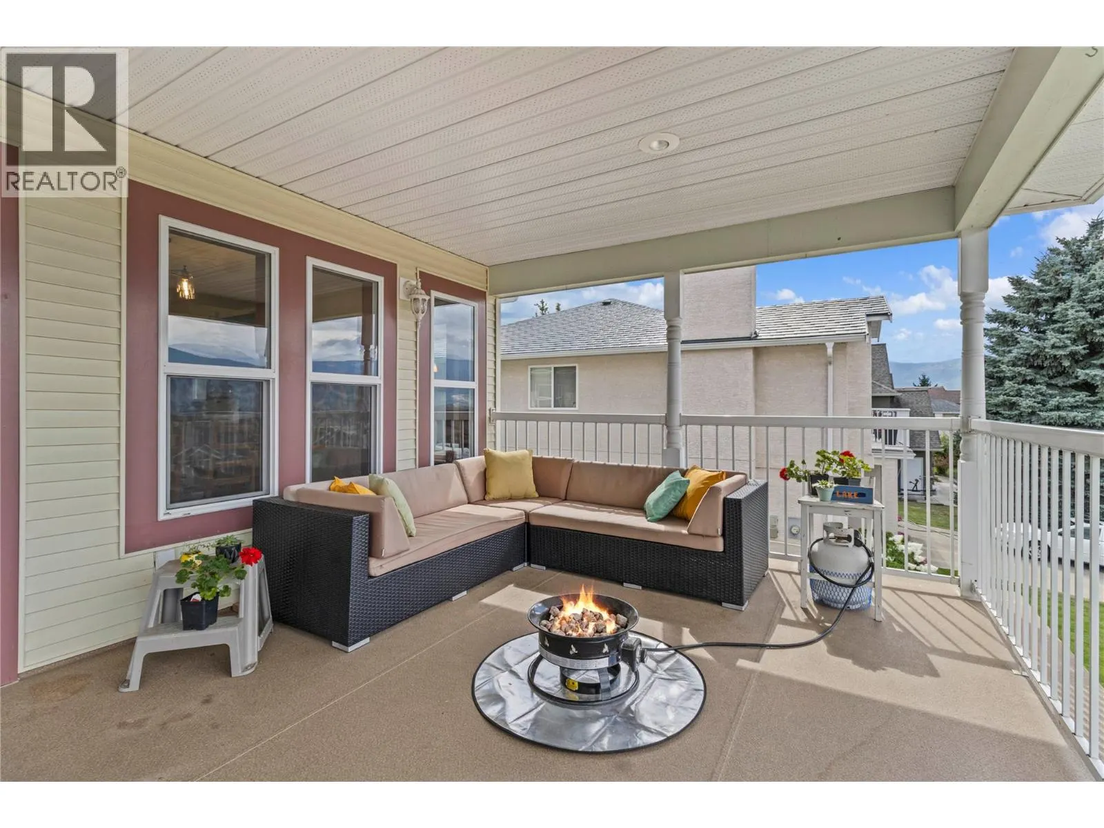 2500 4th Avenue SE
