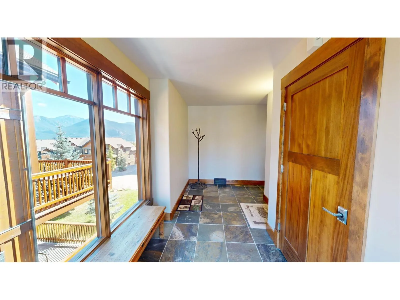 2598 MOUNTAINVIEW Crescent Unit# 33