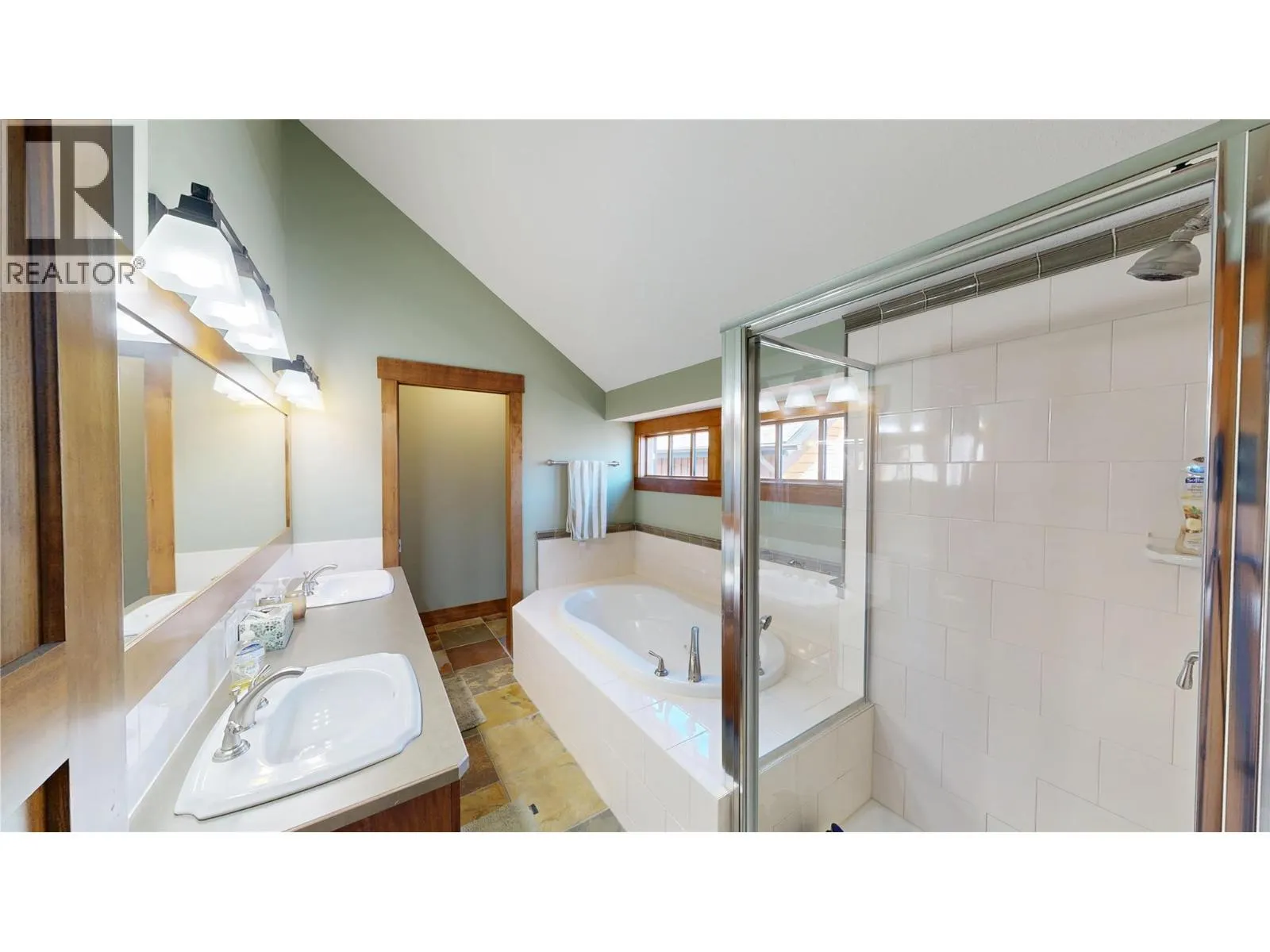 2598 MOUNTAINVIEW Crescent Unit# 33