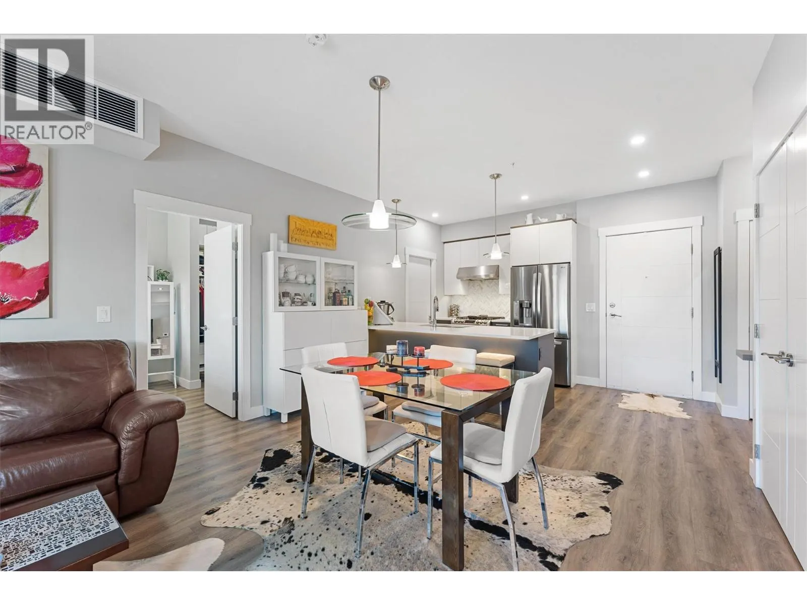 1883 Water Street Unit# 406