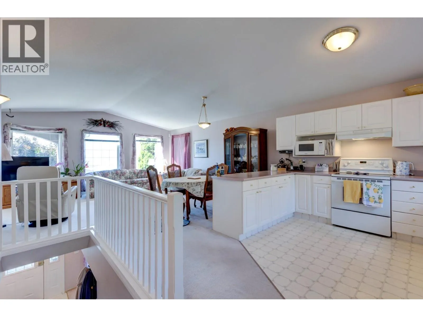 324 Village Lane