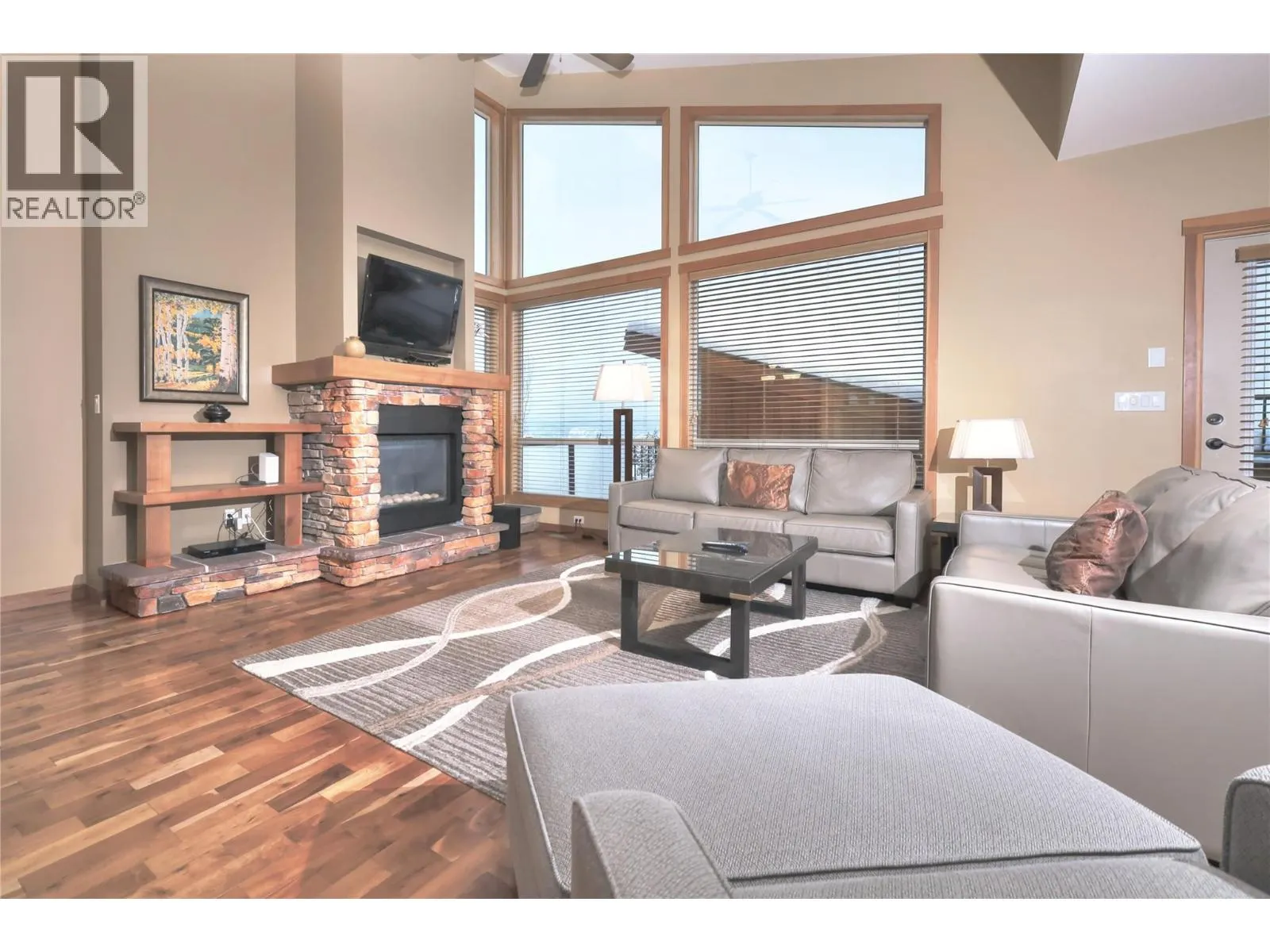 5150 FAIRWAY Drive Unit# 15 B1