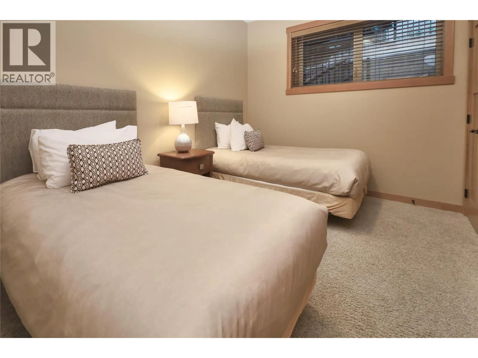 5150 FAIRWAY Drive Unit# 15 B1