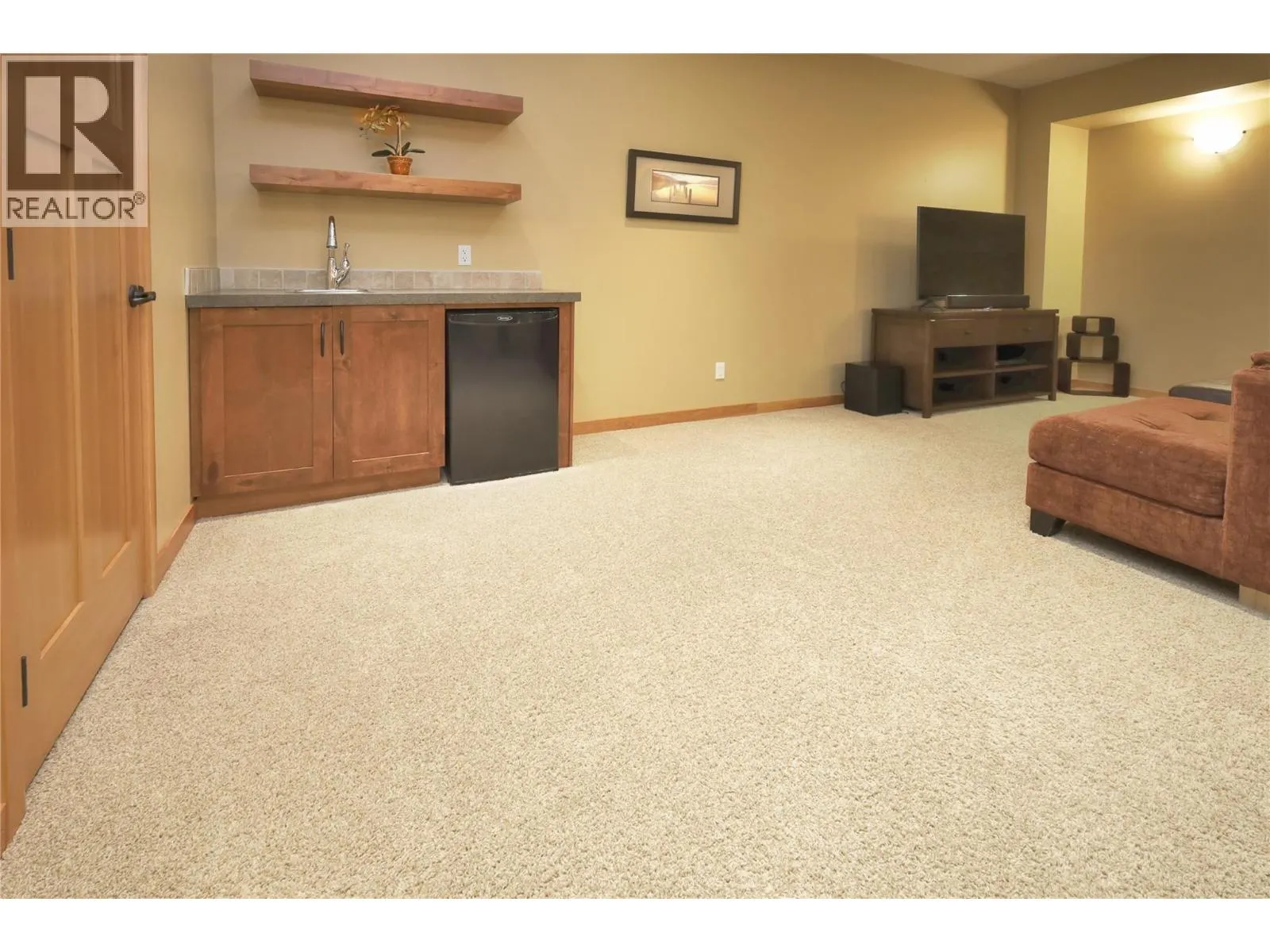 5150 FAIRWAY Drive Unit# 15 B1