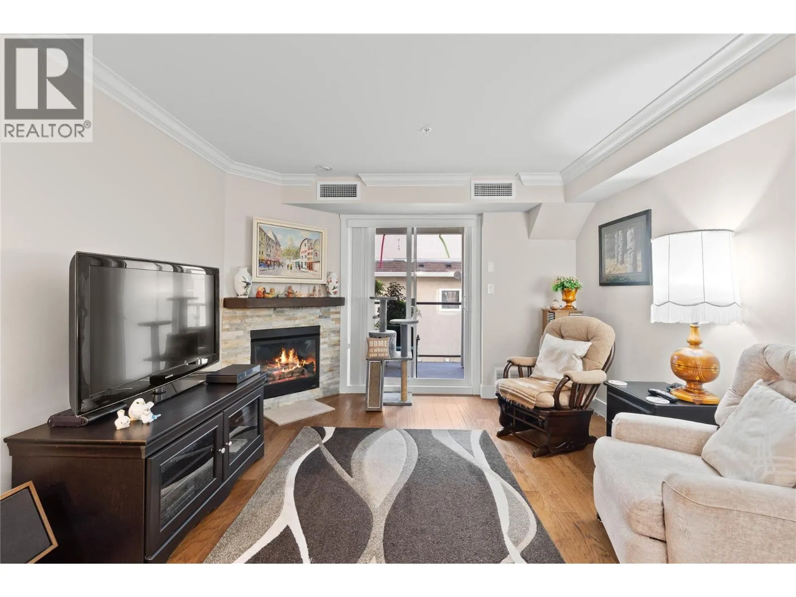 330 4 Avenue SE Unit# 304