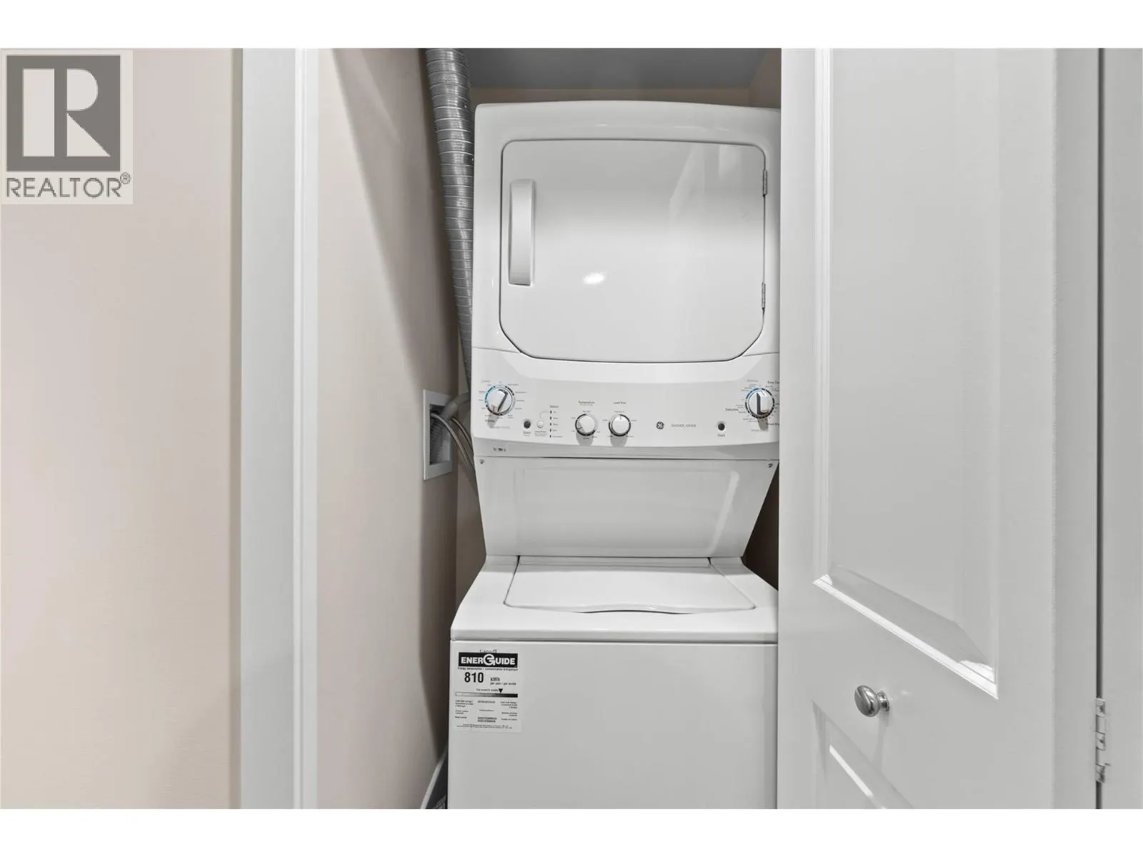330 4 Avenue SE Unit# 304