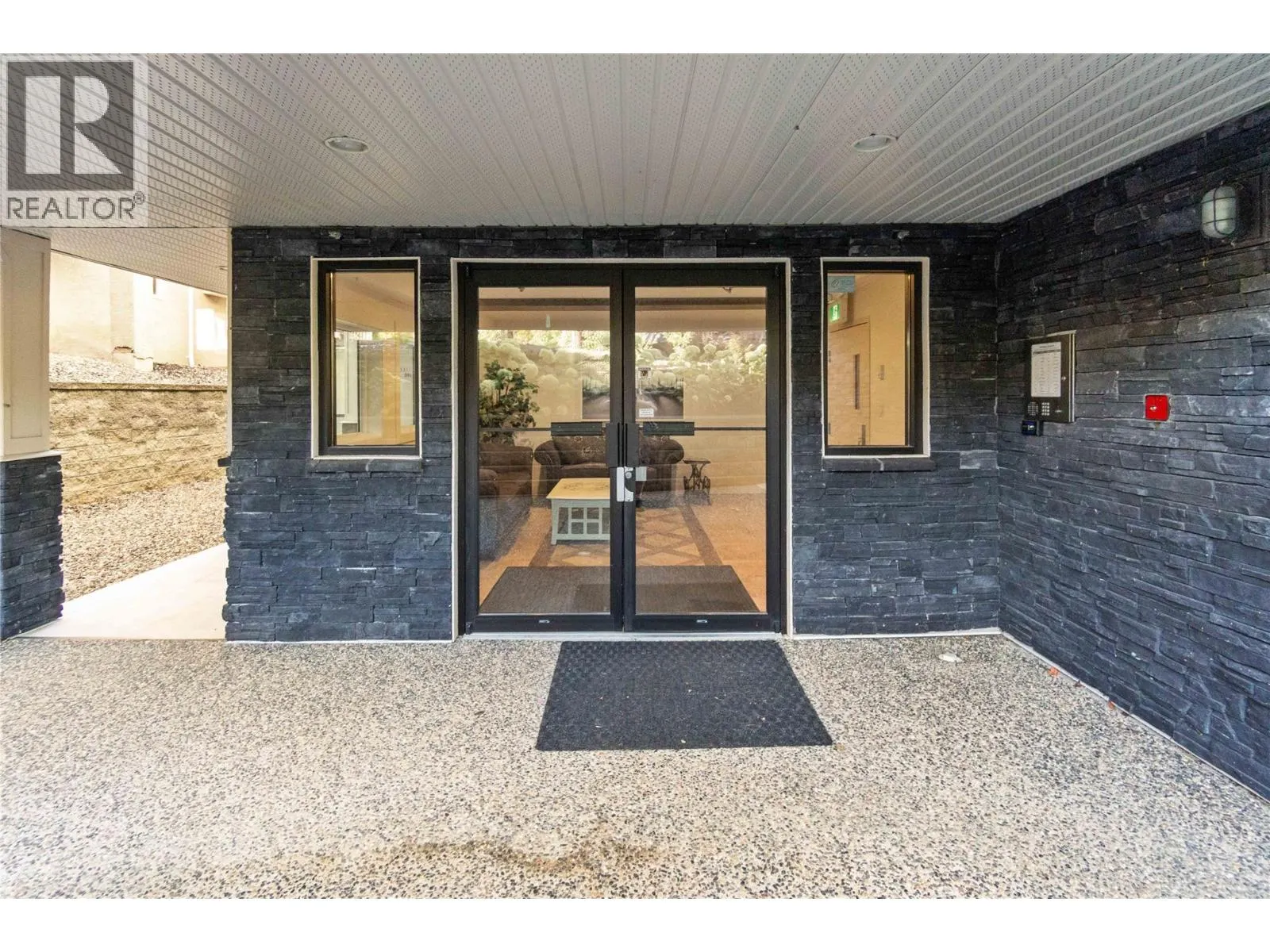 330 4 Avenue SE Unit# 304