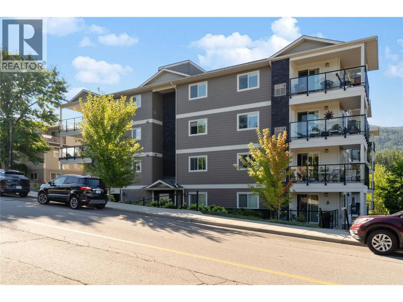 330 4 Avenue SE Unit# 304