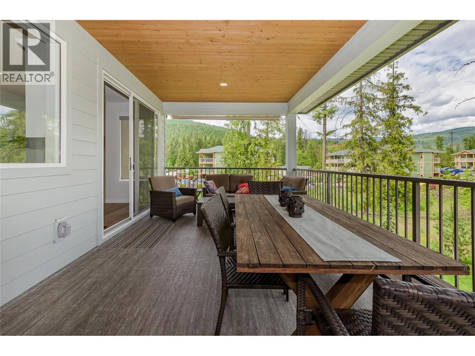 3475 Mabel Lake Place