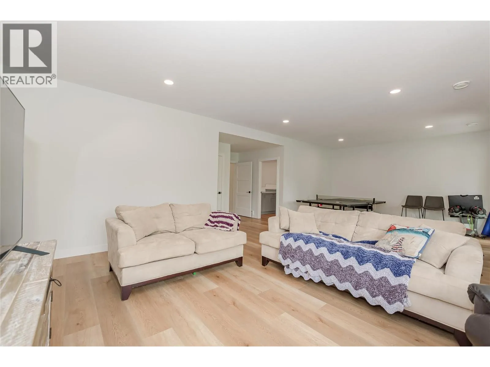 3475 Mabel Lake Place