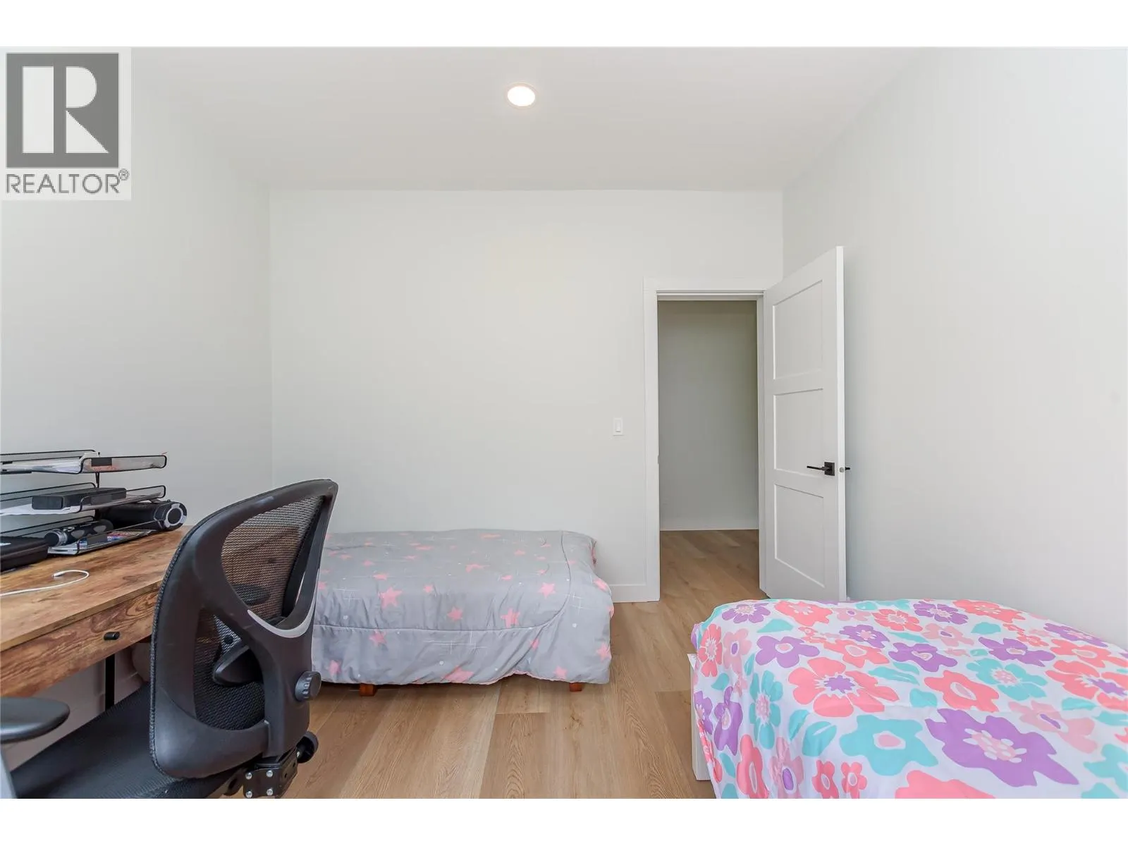 3475 Mabel Lake Place
