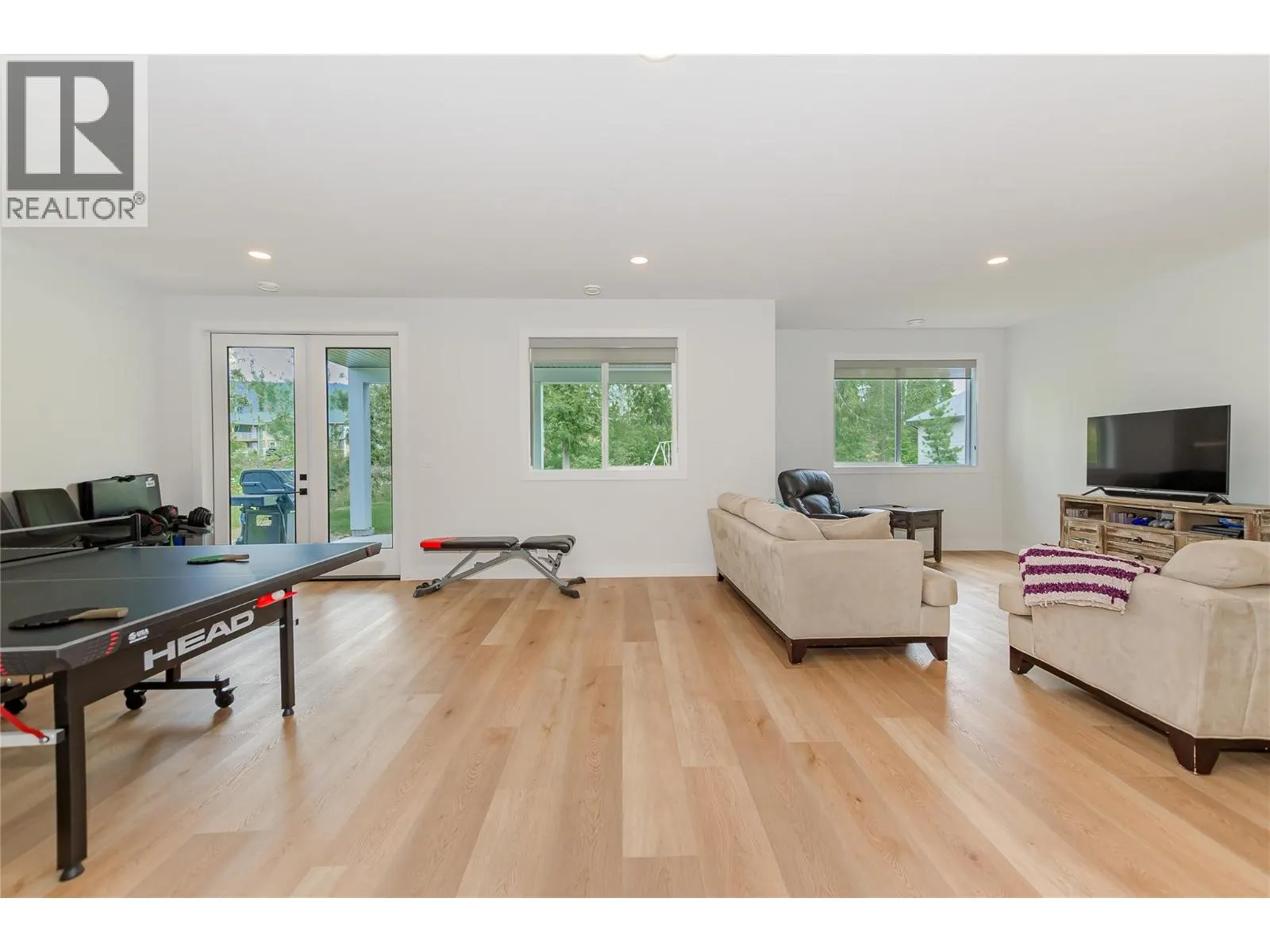3475 Mabel Lake Place