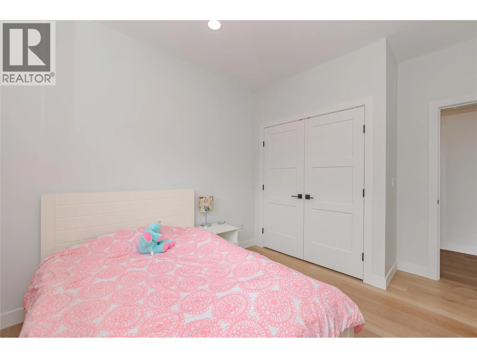 3475 Mabel Lake Place