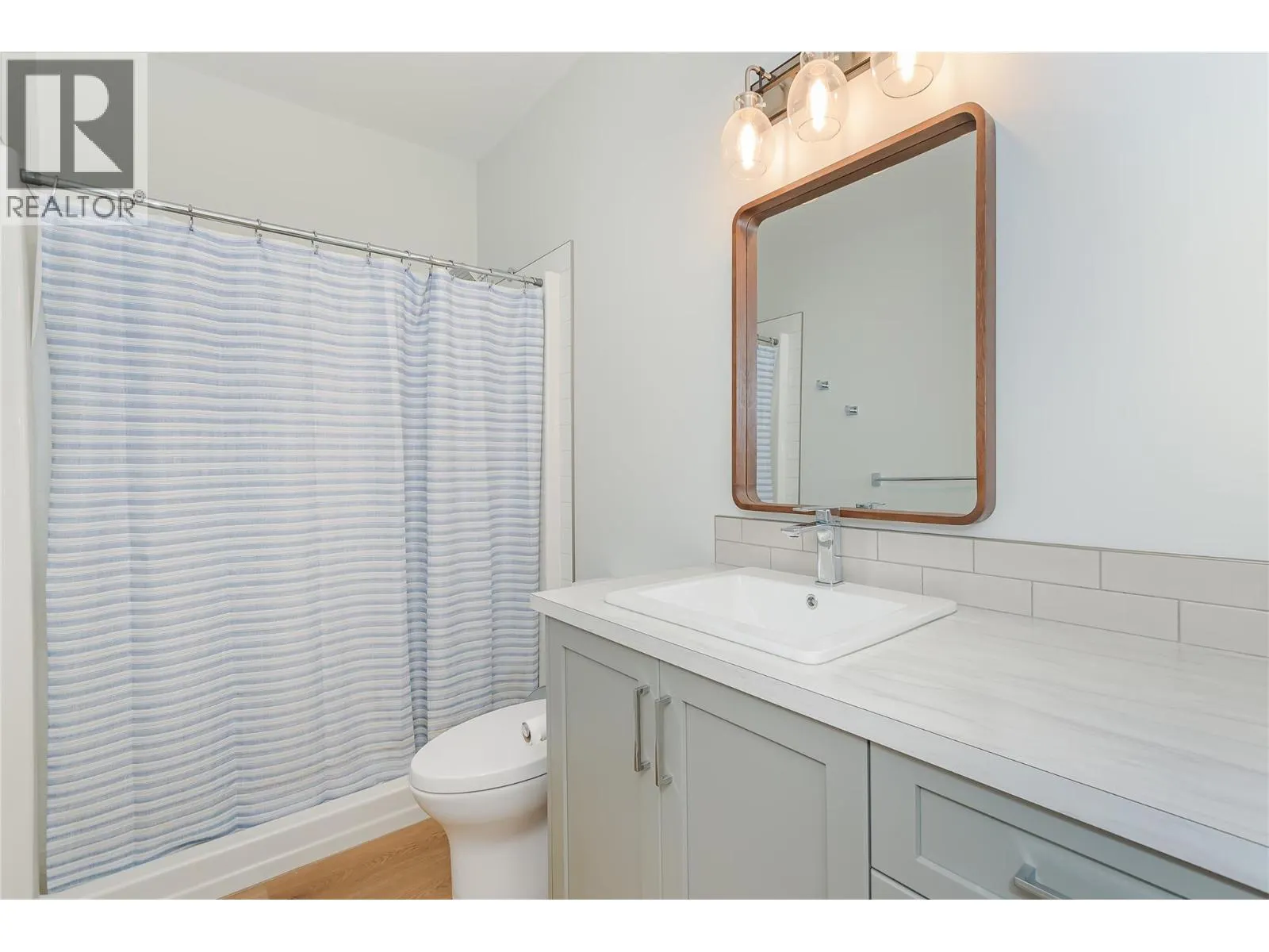 3475 Mabel Lake Place