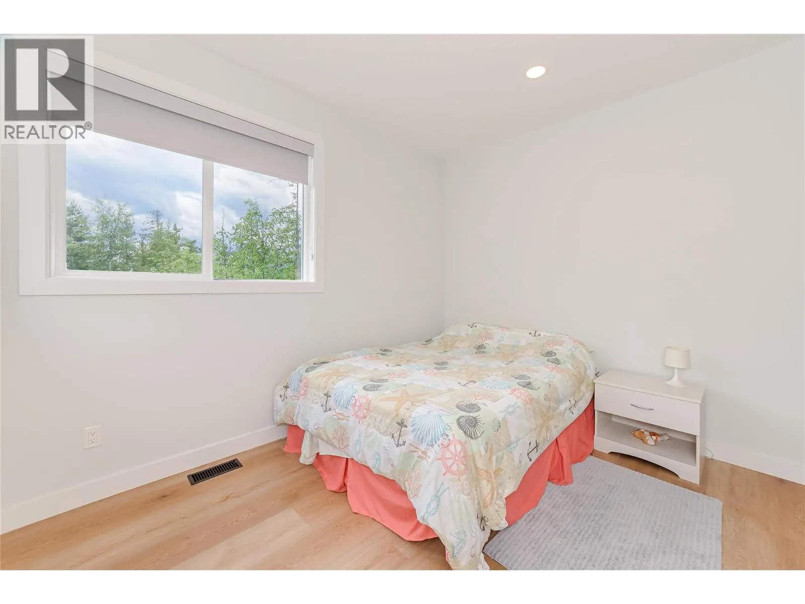 3475 Mabel Lake Place